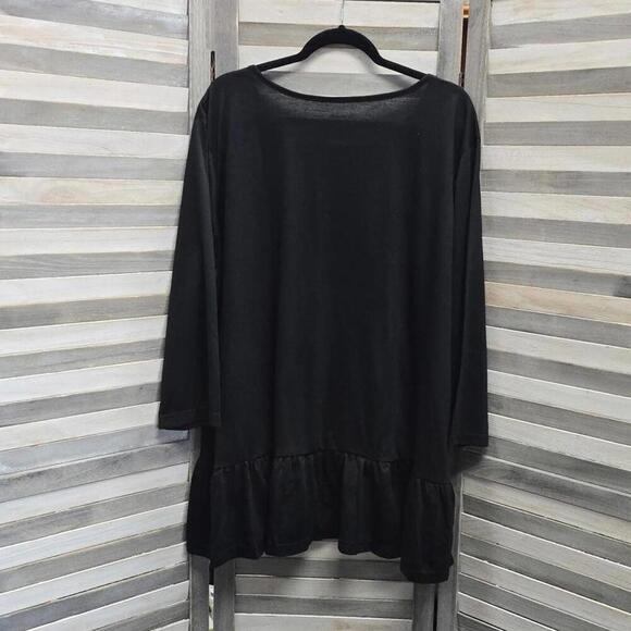 Black and White Lace Contrast Tunic | CW Classics | 3X - Picture 5 of 6